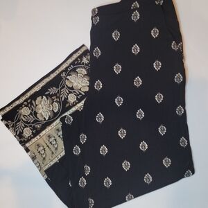 J.Jill Wearever cropped pants size medium,  black and tan paisley